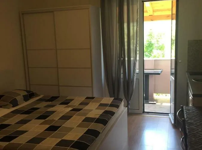 Apartments Nautica *